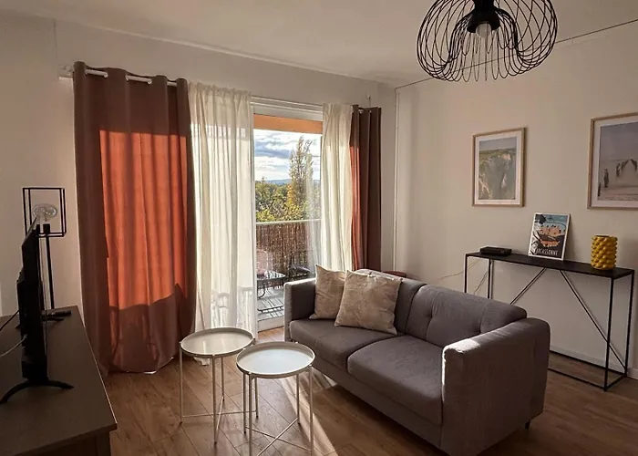 아파트 Familial Avec Parking Privatif