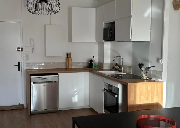 Familial Avec Parking Privatif Lejlighed