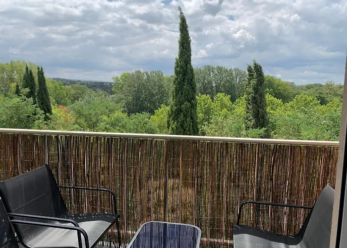 Familial Avec Parking Privatif * Carcassonne