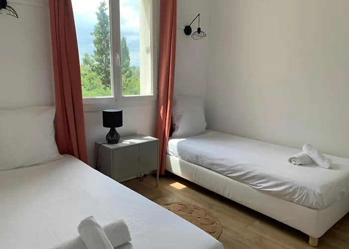 Lejlighed Familial Avec Parking Privatif Carcassonne