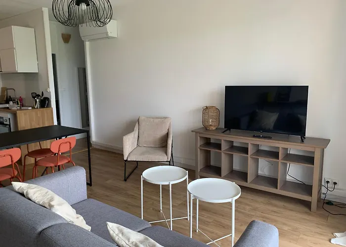 Familial Avec Parking Privatif